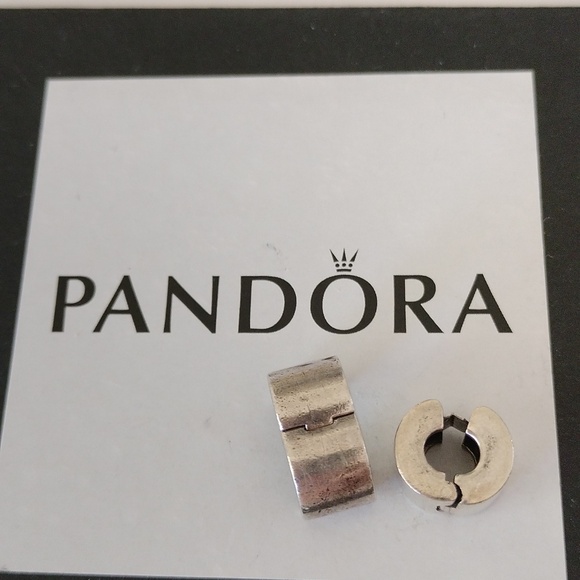 Pandora Retired Sterling Silver Smooth Plain Clips - 790138, Set of 2 - Picture 3 of 5